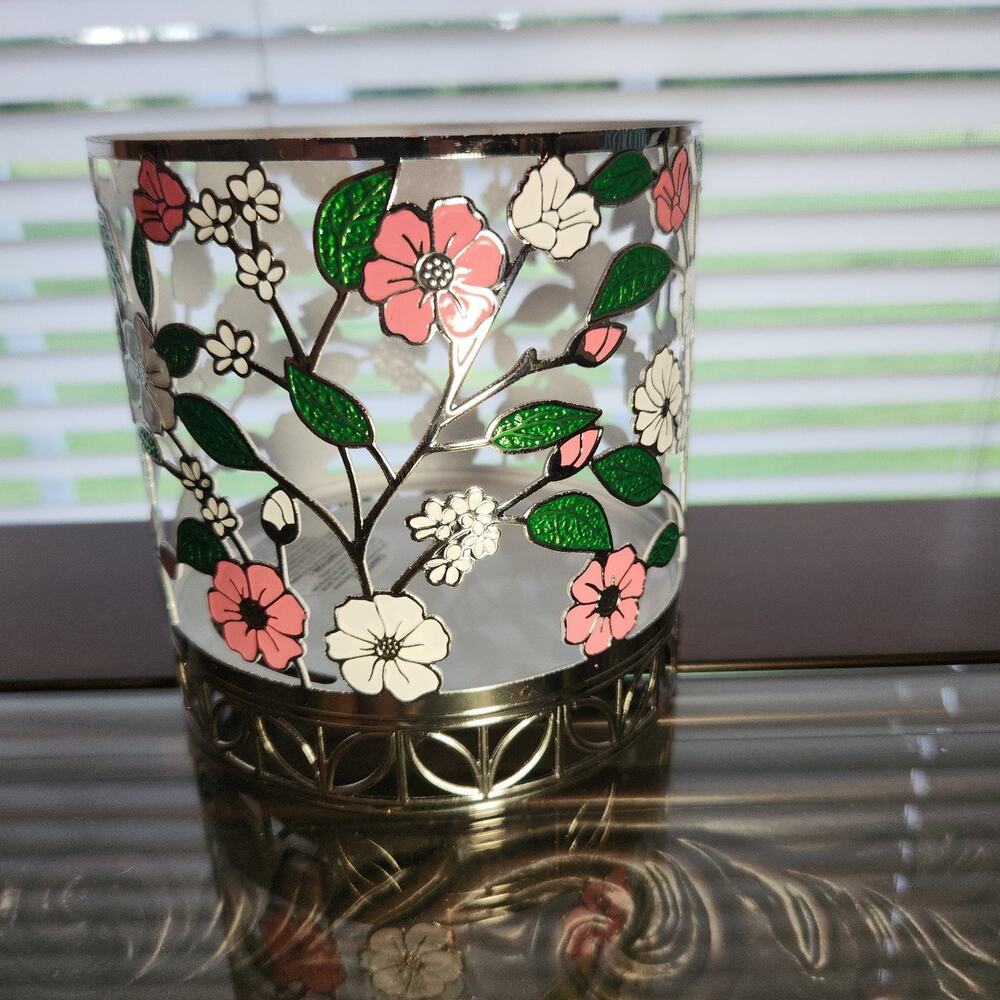 Bath and Body Candle holder